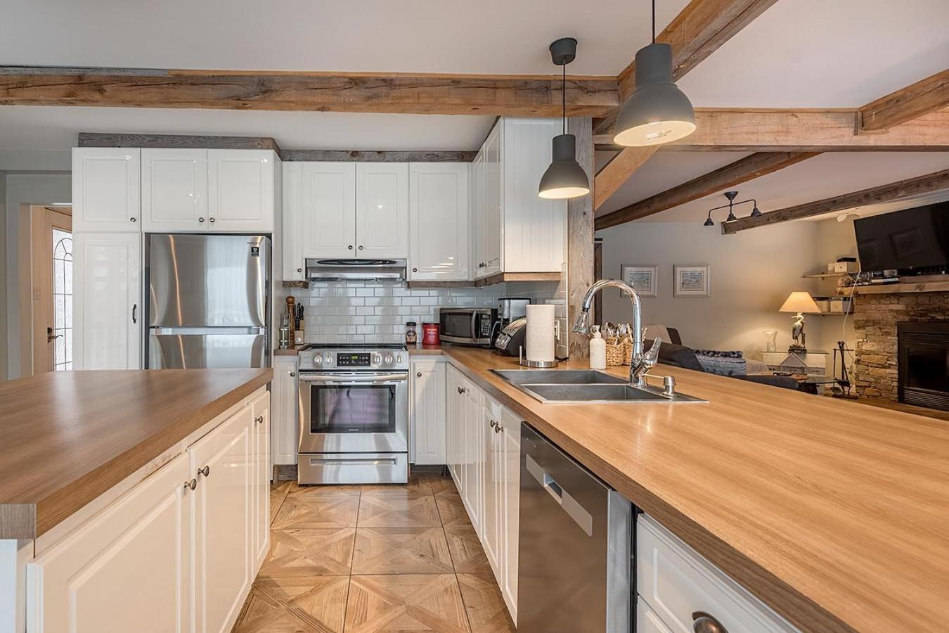 Breathtaking Lake View With Spa Chalet 360 Chertsey Extérieur photo