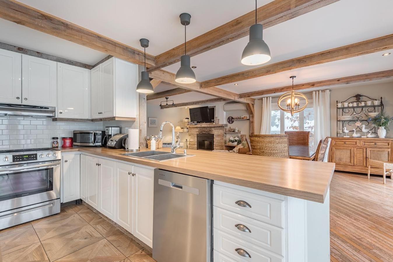 Breathtaking Lake View With Spa Chalet 360 Chertsey Extérieur photo